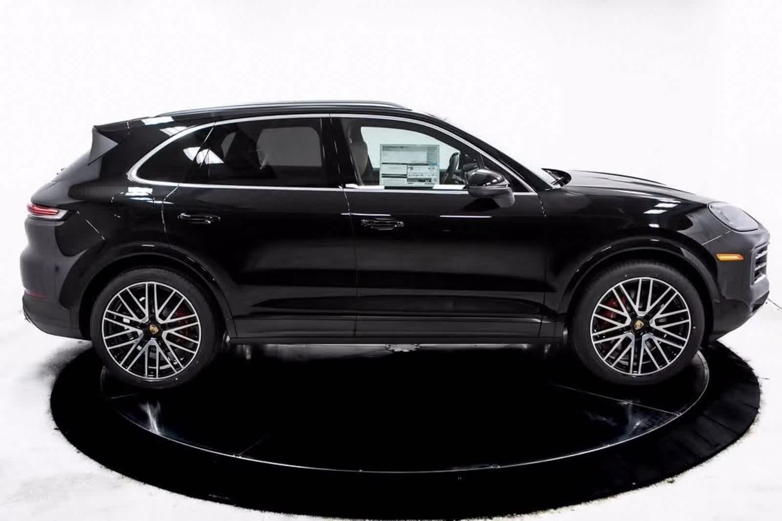 Thumbnail: 2025 Porsche Cayenne - 8