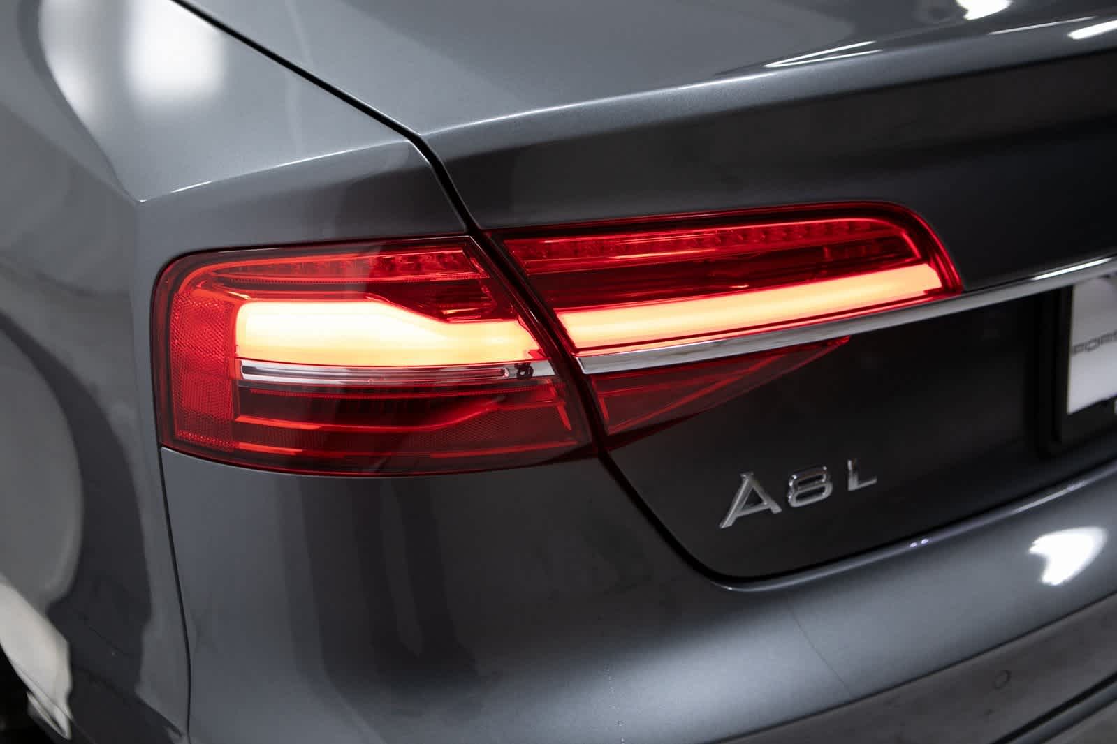 Thumbnail: 2017 Audi A8 - 33