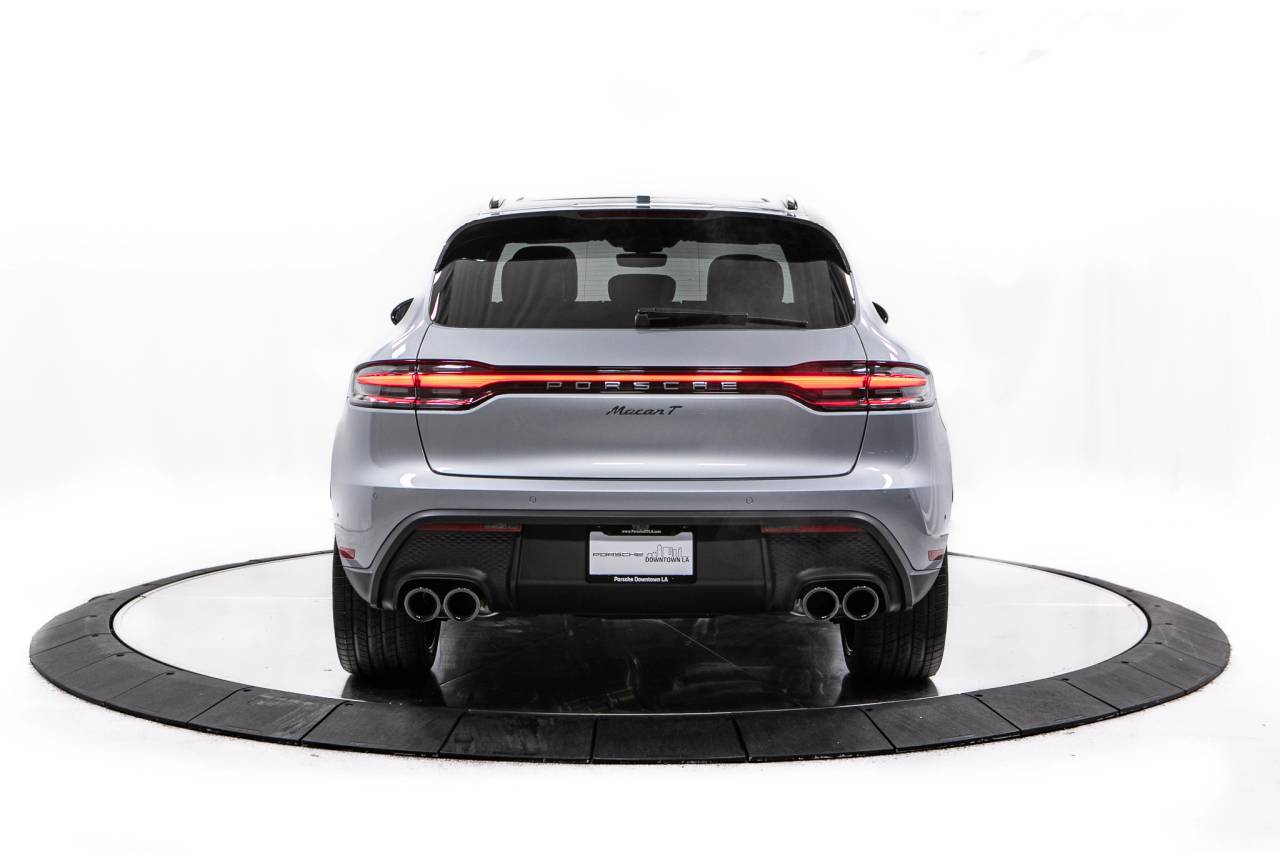 Thumbnail: 2026 Porsche Macan - 6