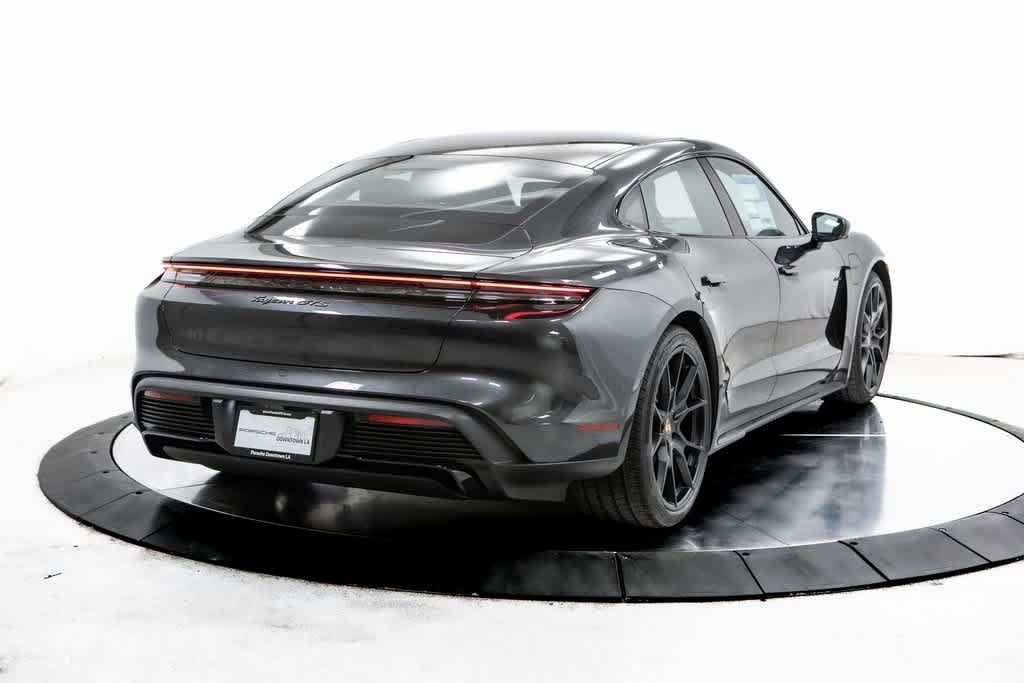 Thumbnail: 2025 Porsche Taycan - 7