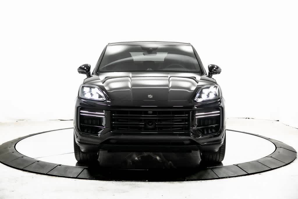 Thumbnail: 2025 Porsche  - 10