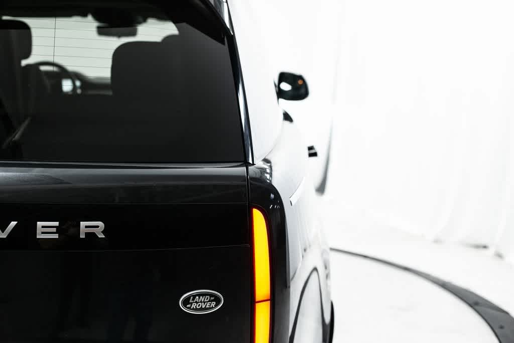 Thumbnail: 2023 Land Rover Range Rover - 36