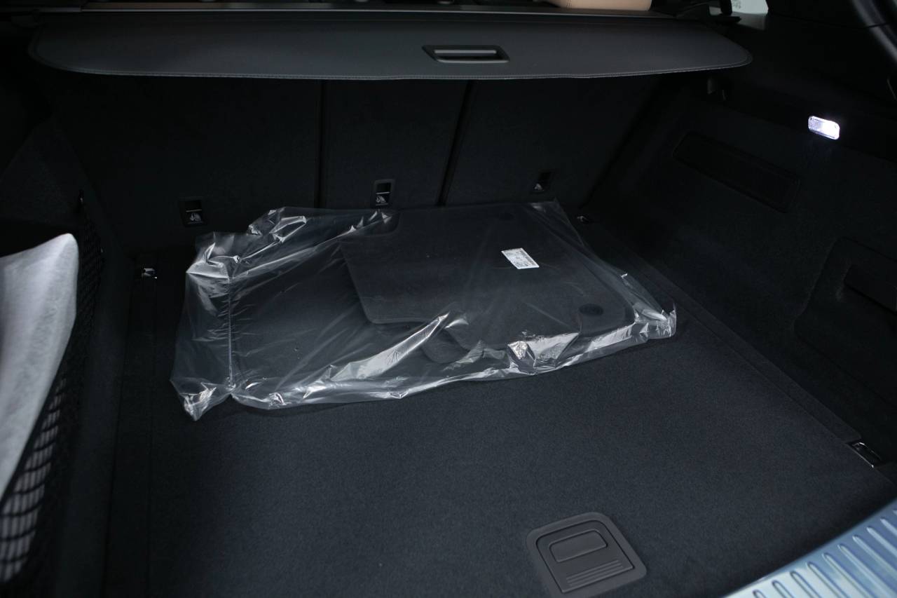 Thumbnail: 2026 Porsche Cayenne - 39