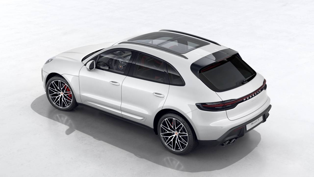 Thumbnail: 2026 Porsche Macan - 4
