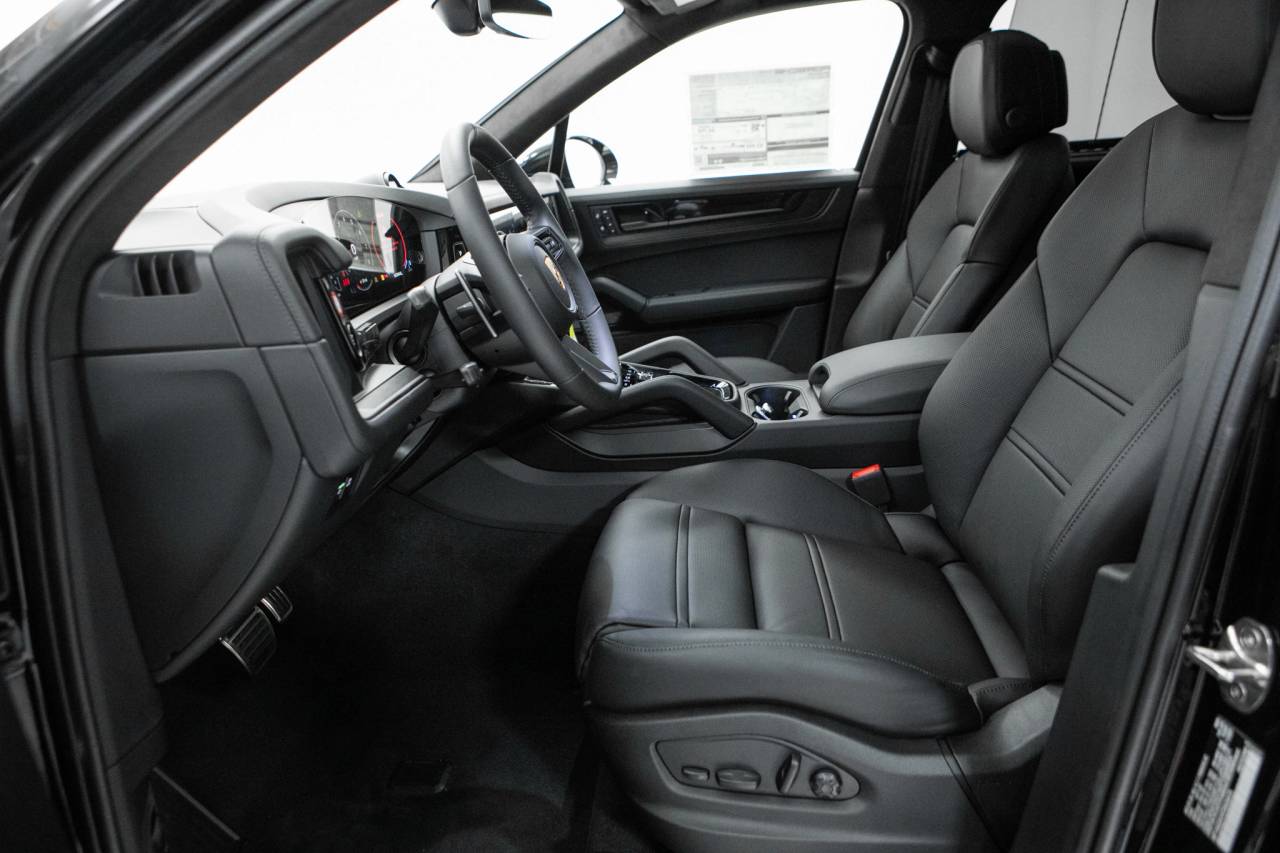 Thumbnail: 2026 Porsche Cayenne - 22