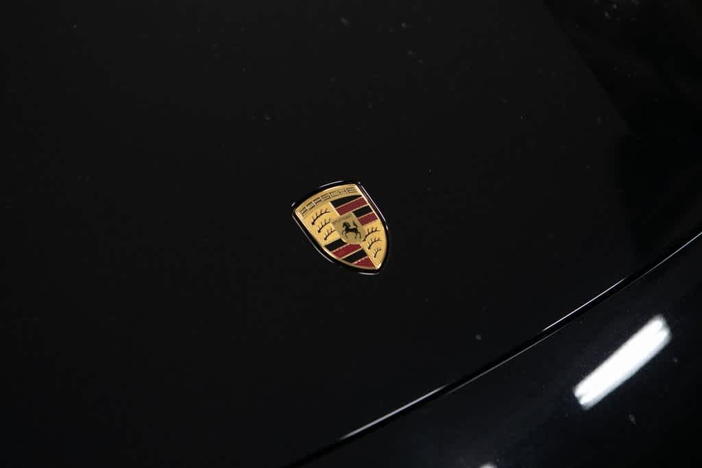 Thumbnail: 2025 Porsche Taycan - 19