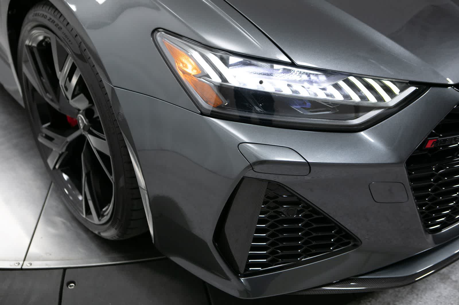 Thumbnail: 2023 Audi RS 6 - 12
