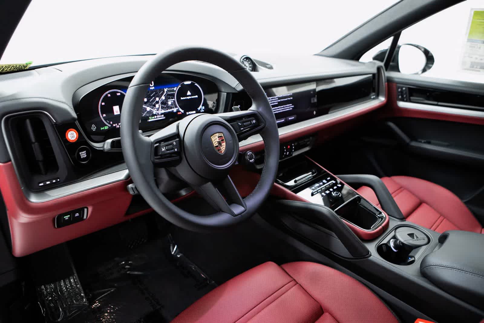 Thumbnail: 2025 Porsche Cayenne - 4