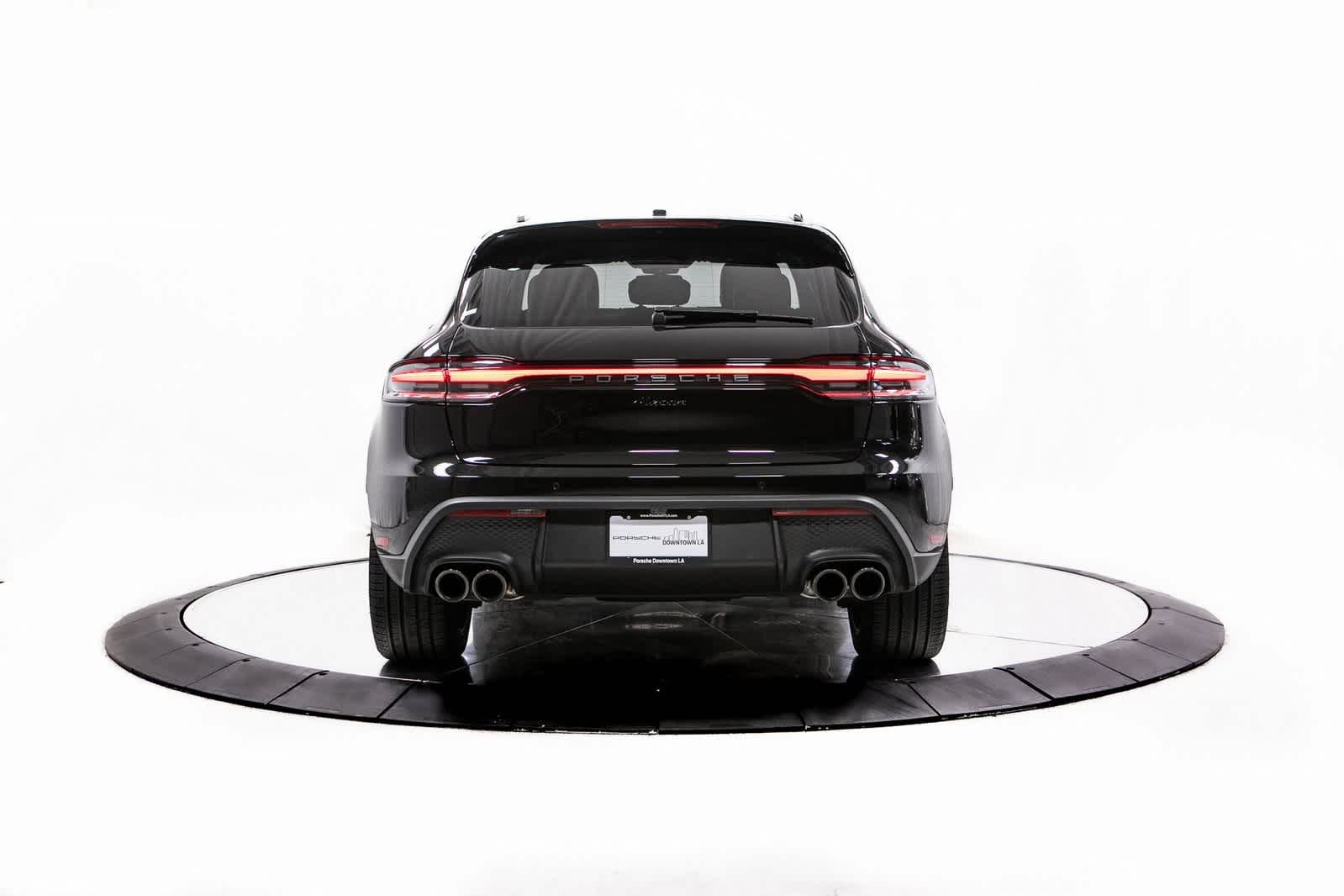 Thumbnail: 2025 Porsche Macan - 6