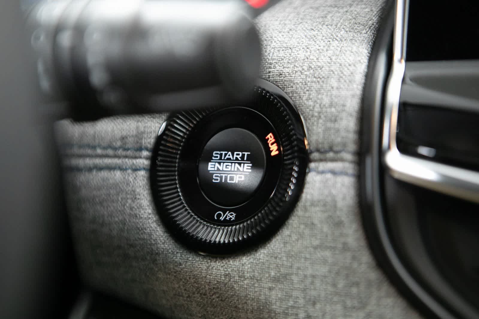 Thumbnail: 2023 Jeep Compass - 21