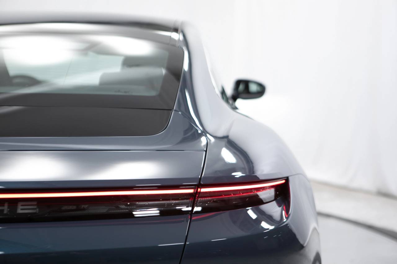 Thumbnail: 2026 Porsche Taycan - 18