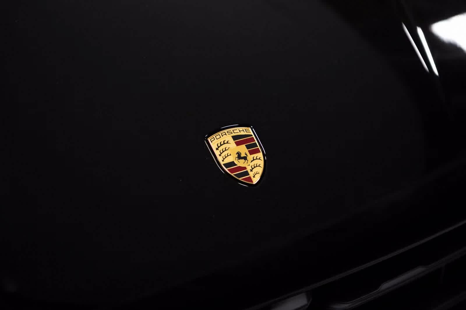 Thumbnail: 2025 Porsche Macan - 34