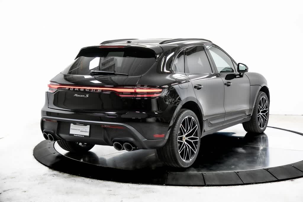 Thumbnail: 2025 Porsche Macan - 7