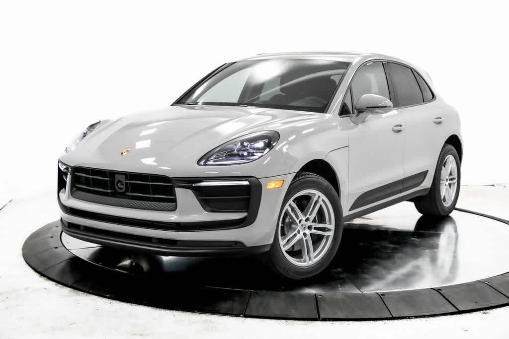 Thumbnail: 2025 Porsche Macan - 1