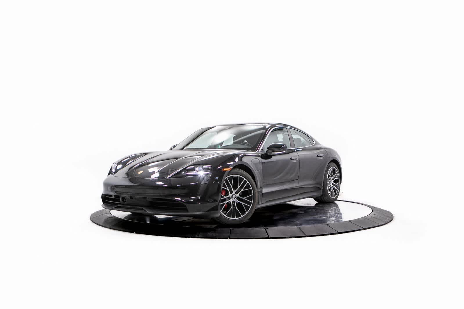 Thumbnail: 2022 Porsche Taycan - 1