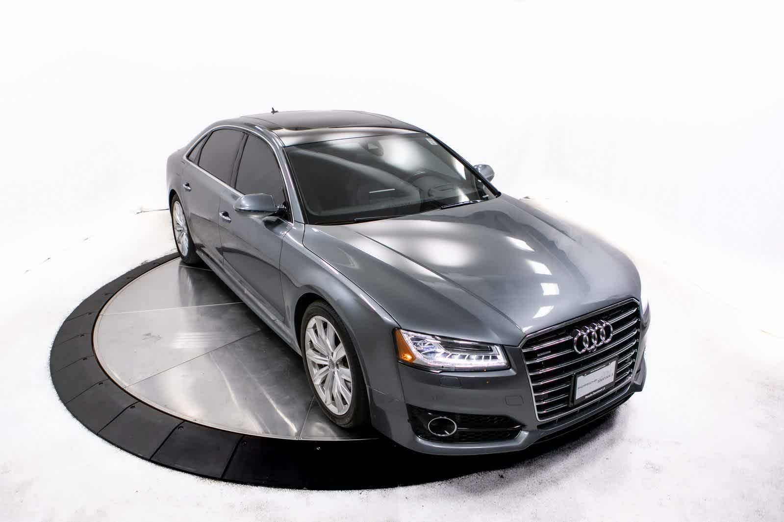 Thumbnail: 2017 Audi A8 - 37