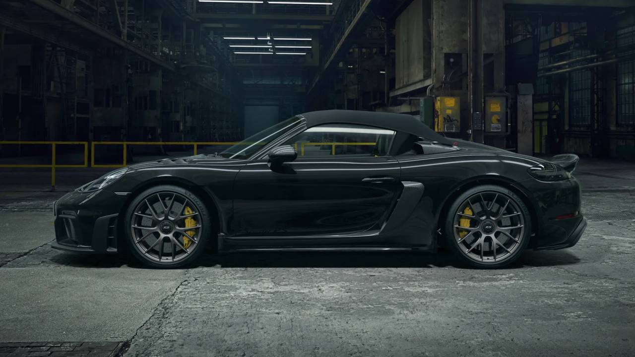 2025 Porsche Boxster Spyder photo 2