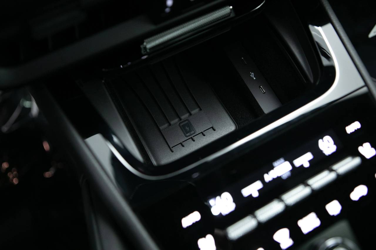 Thumbnail: 2025 Porsche Cayenne - 32