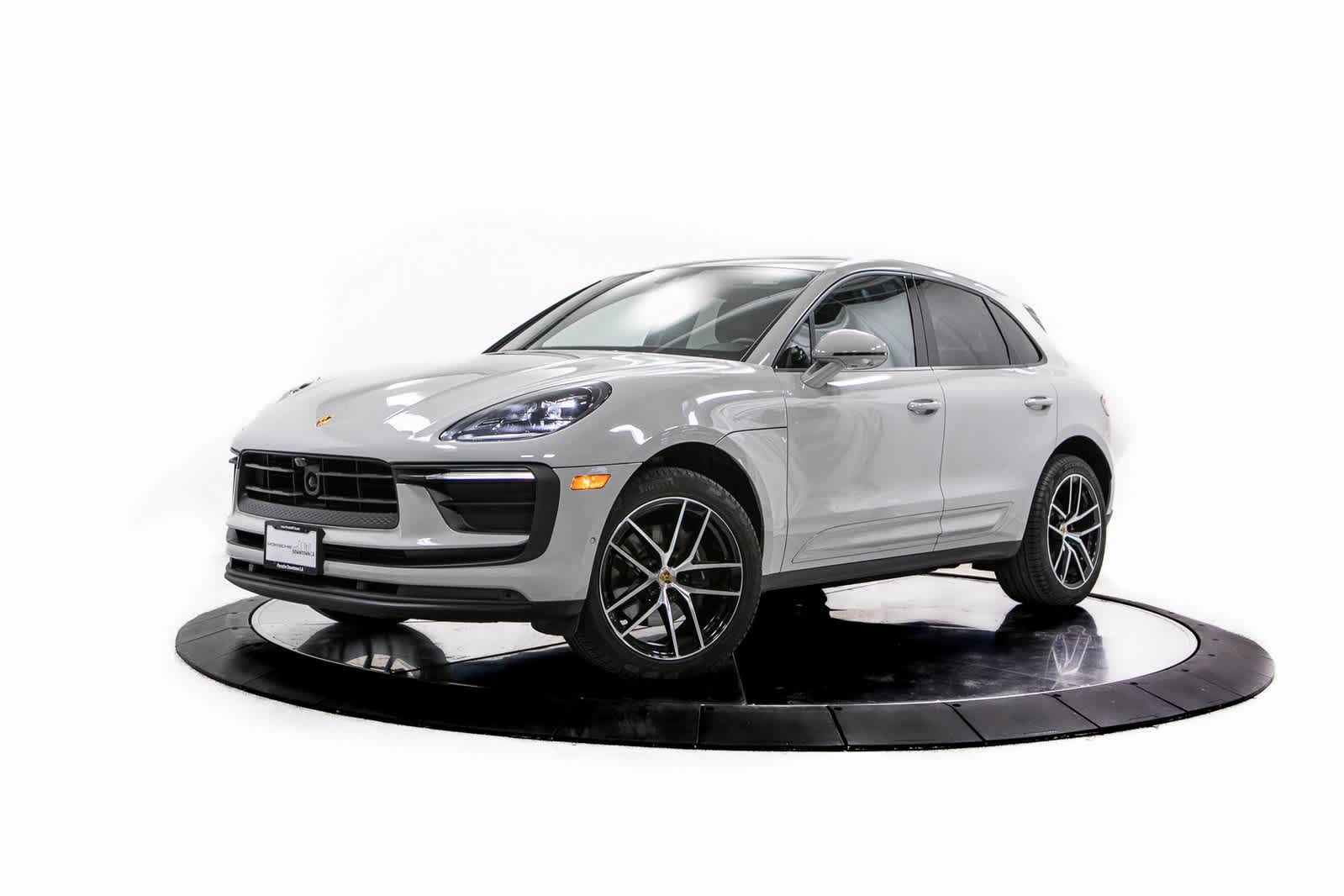 2024 Porsche Macan Base
