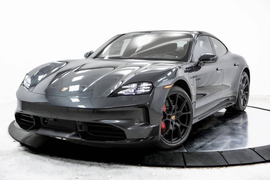 Thumbnail: 2025 Porsche Taycan - 1