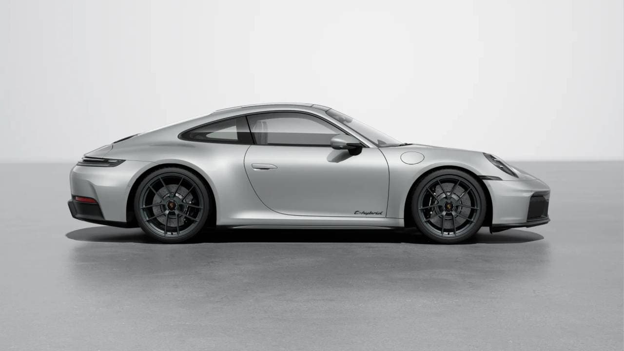 Thumbnail: 2026 Porsche 911 - 11