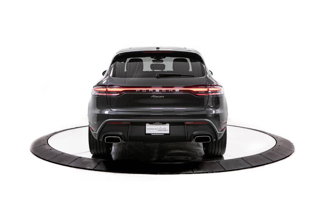 Thumbnail: 2026 Porsche Macan - 6