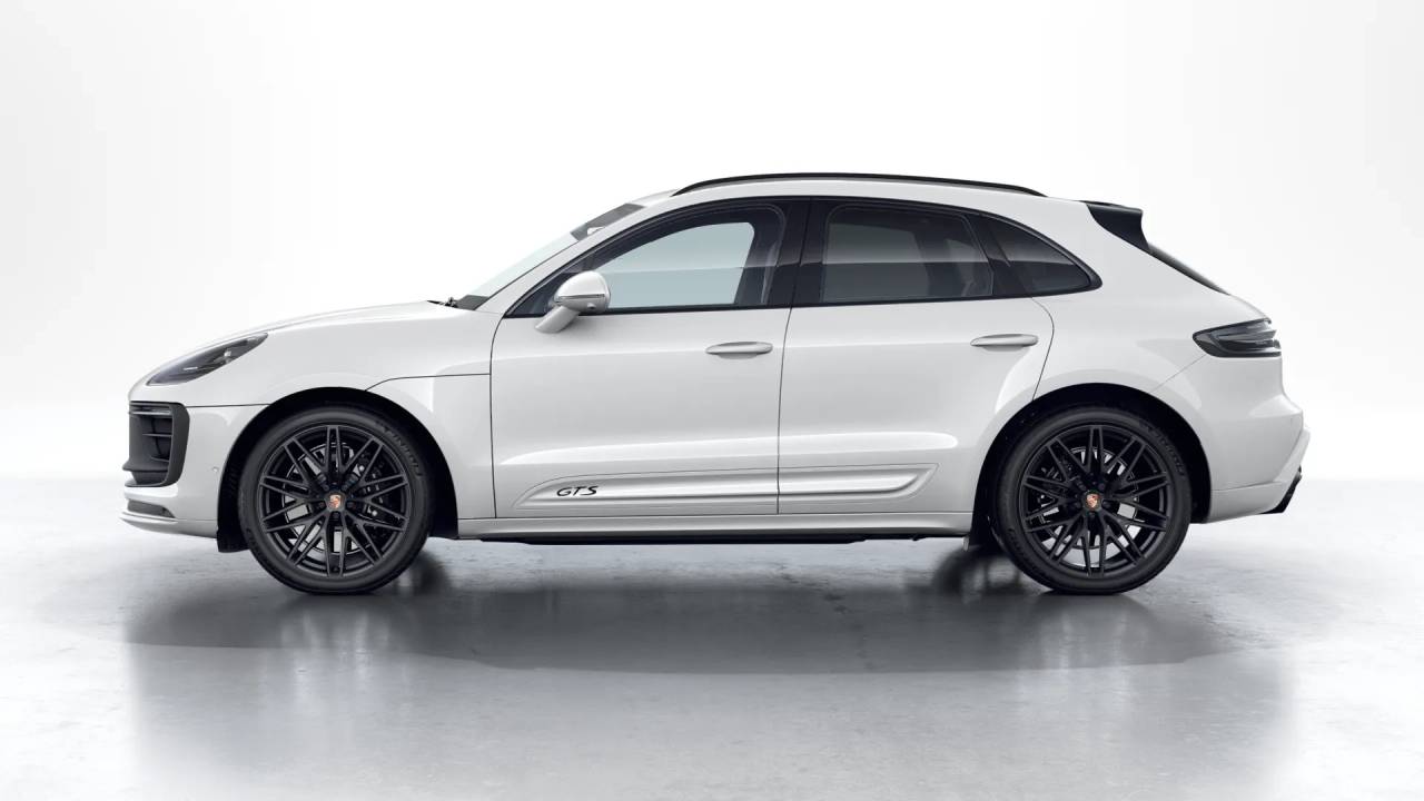Thumbnail: 2026 Porsche Macan - 2