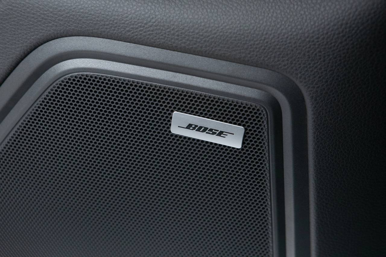 Thumbnail: 2026 Porsche Macan - 34