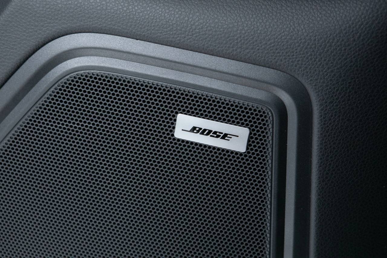 Thumbnail: 2026 Porsche Macan - 33