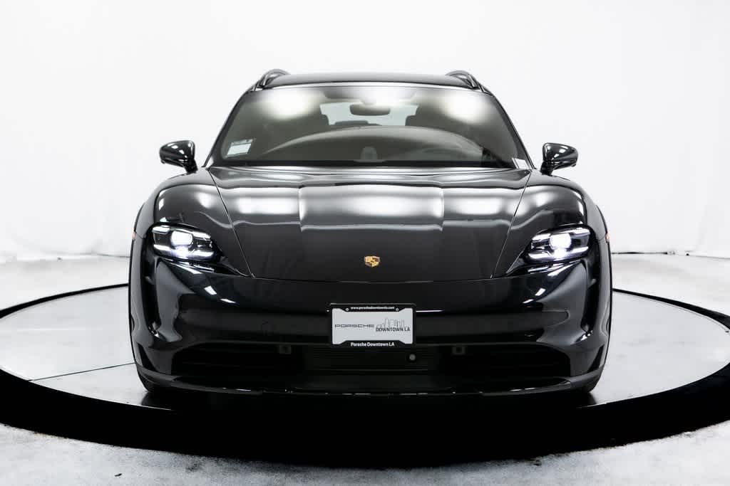 Thumbnail: 2023 Porsche Taycan - 5