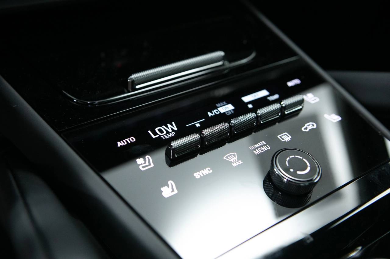 Thumbnail: 2026 Porsche Cayenne - 28