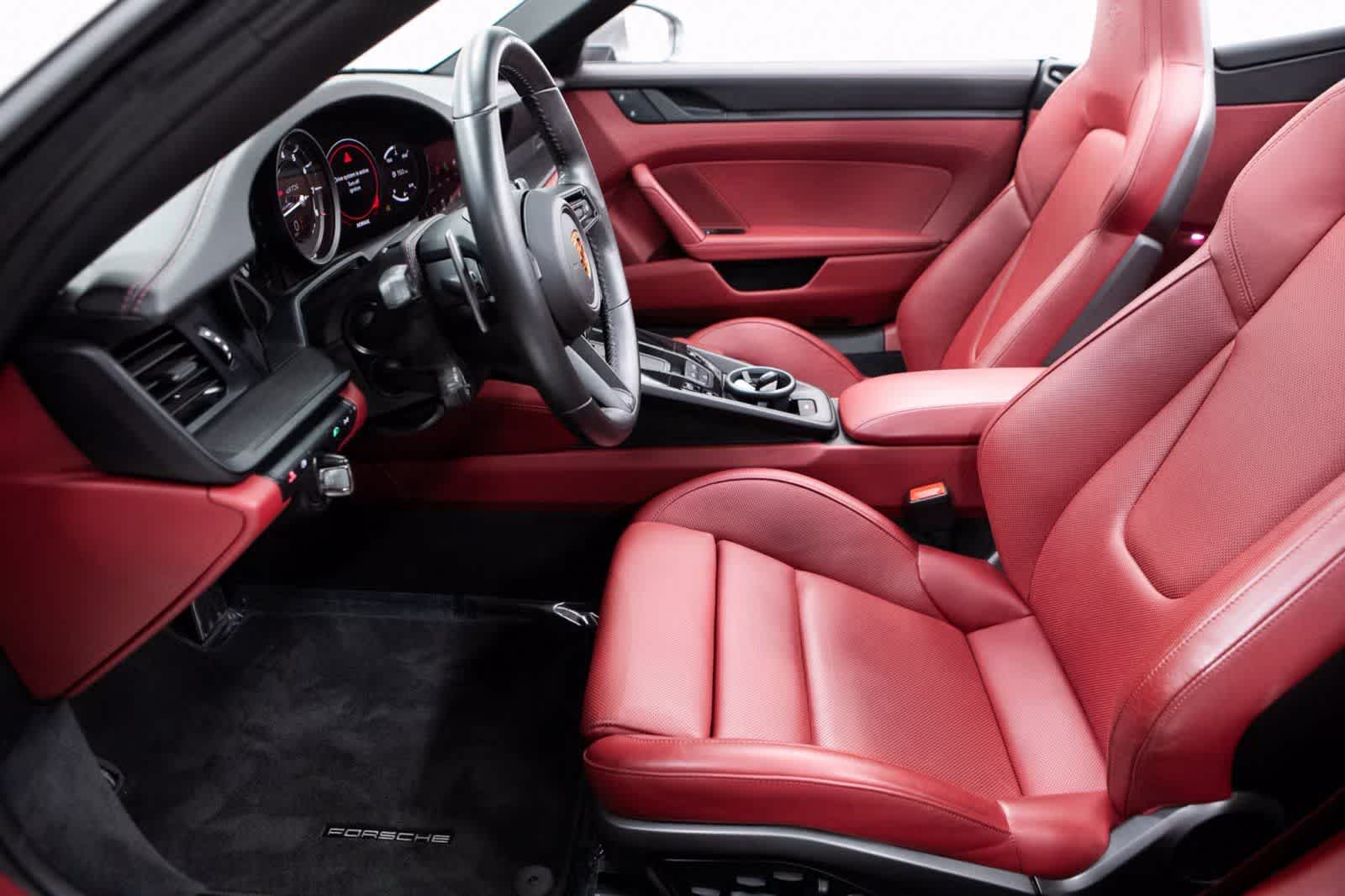 Thumbnail: 2024 Porsche 911 - 16