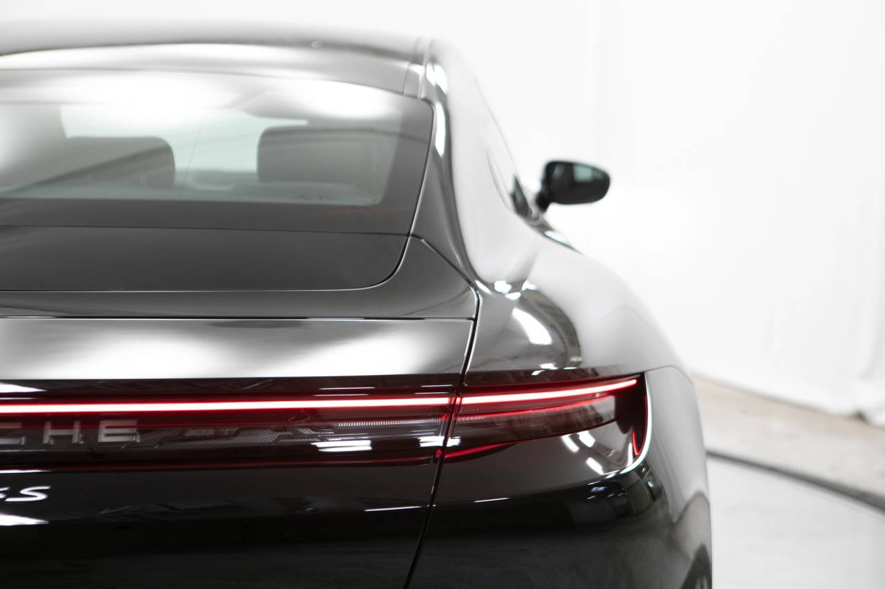 Thumbnail: 2026 Porsche Taycan - 18