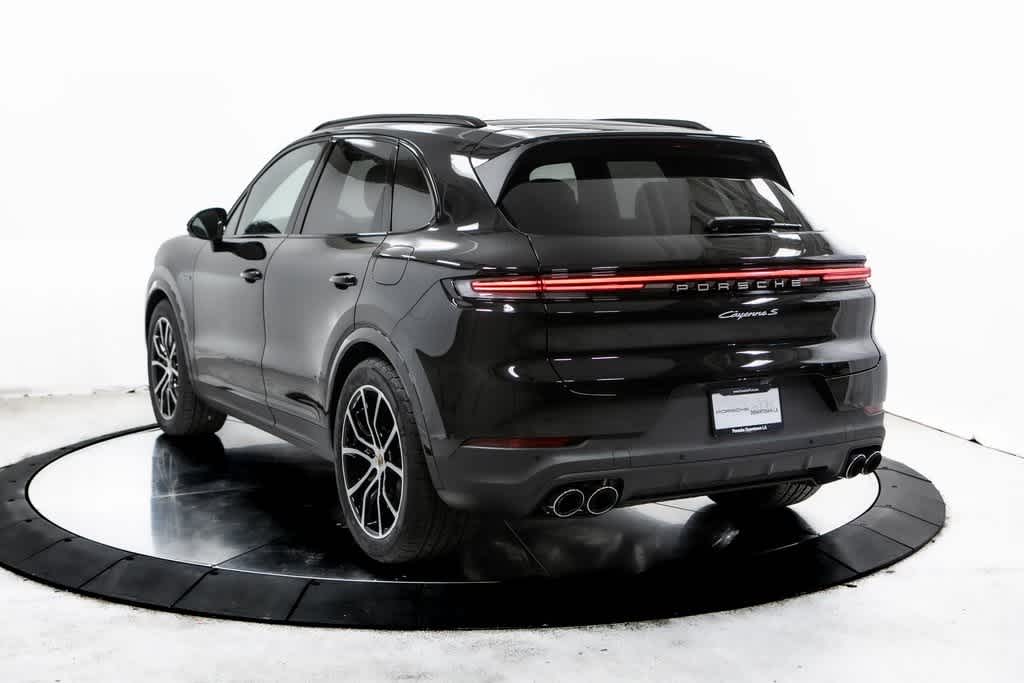 Thumbnail: 2025 Porsche Cayenne - 3