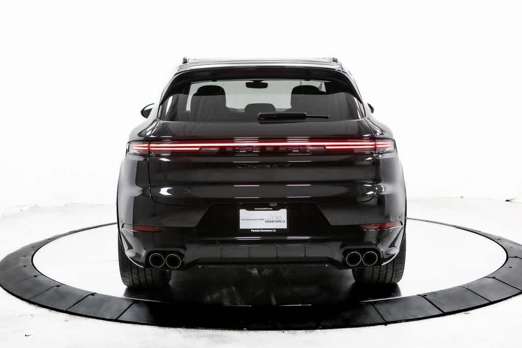 Thumbnail: 2025 Porsche Cayenne - 6