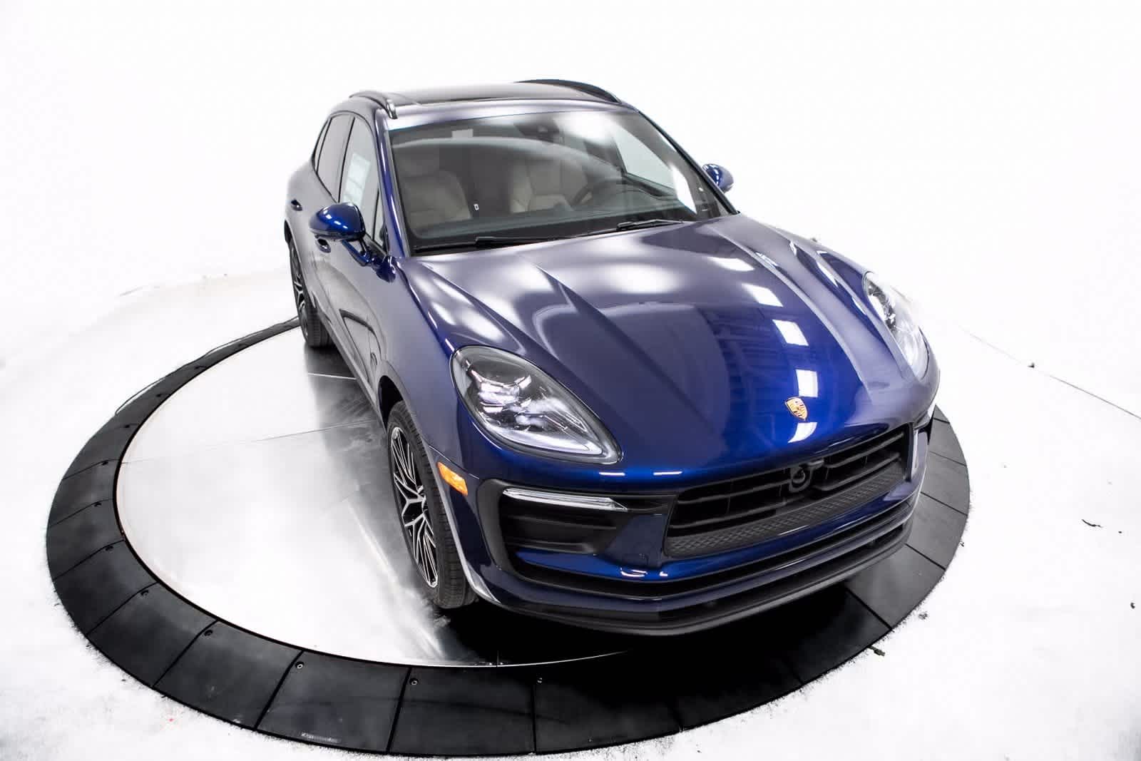 Thumbnail: 2025 Porsche Macan - 37