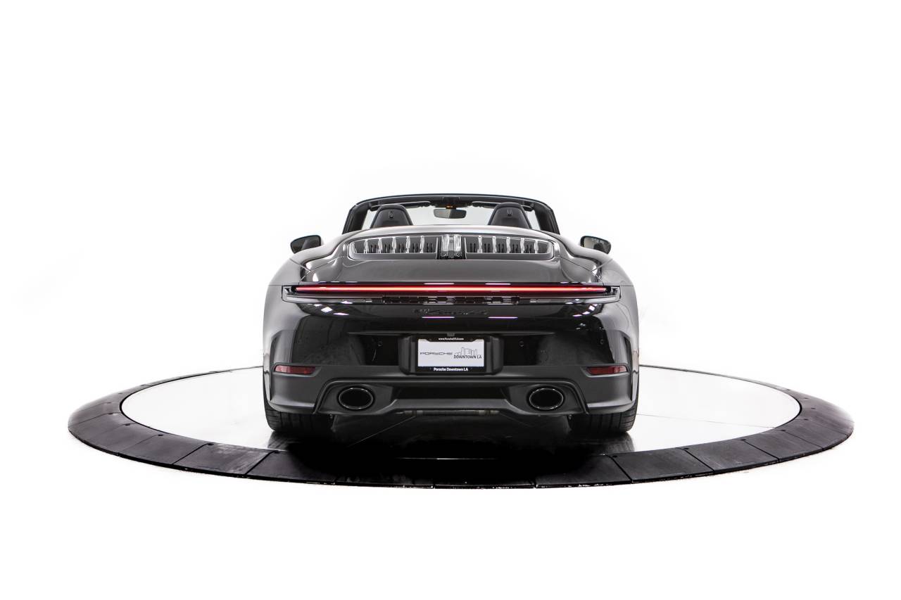 Thumbnail: 2026 Porsche 911 - 6