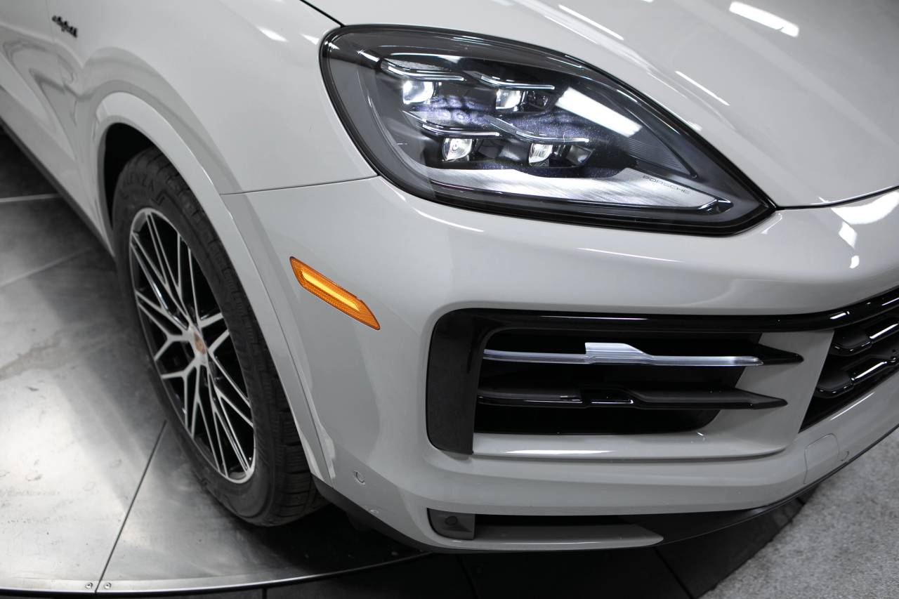 Thumbnail: 2026 Porsche  - 12