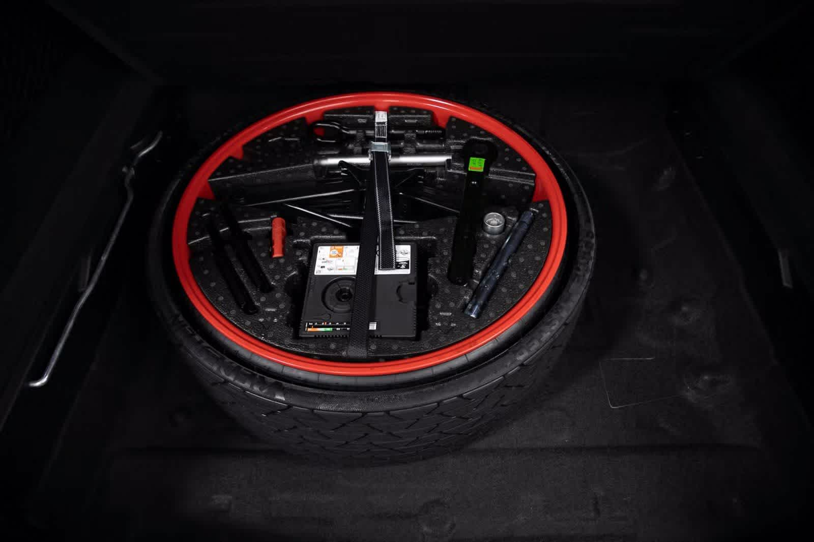 Thumbnail: 2025 Porsche Cayenne - 31