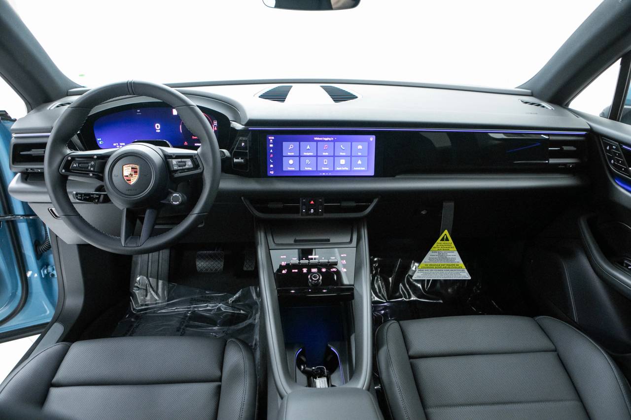Thumbnail: 2026 Porsche Macan - 20
