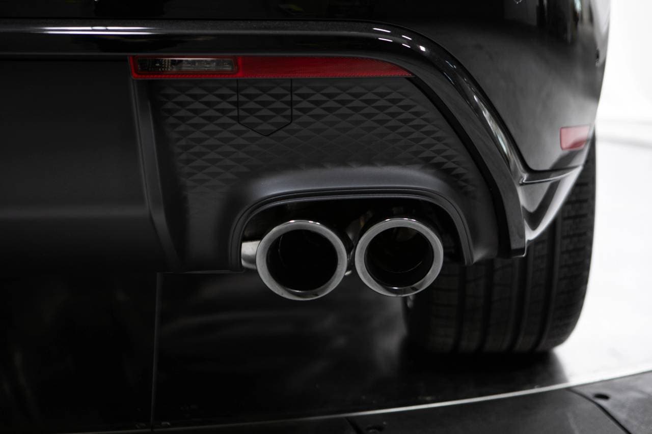 Thumbnail: 2026 Porsche Macan - 17