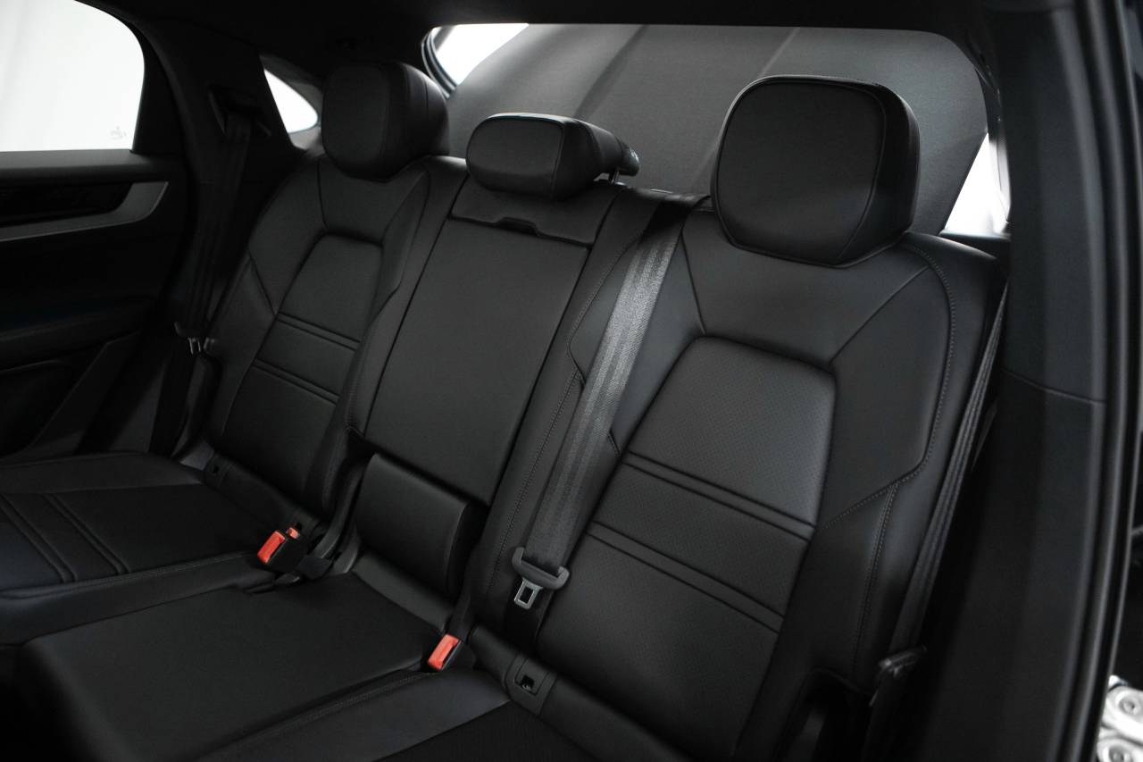 Thumbnail: 2026 Porsche  - 39