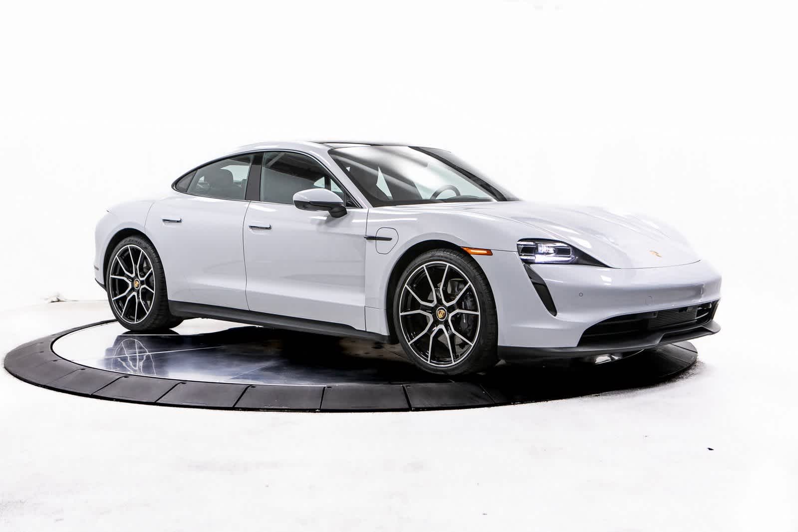 Thumbnail: 2024 Porsche Taycan - 9