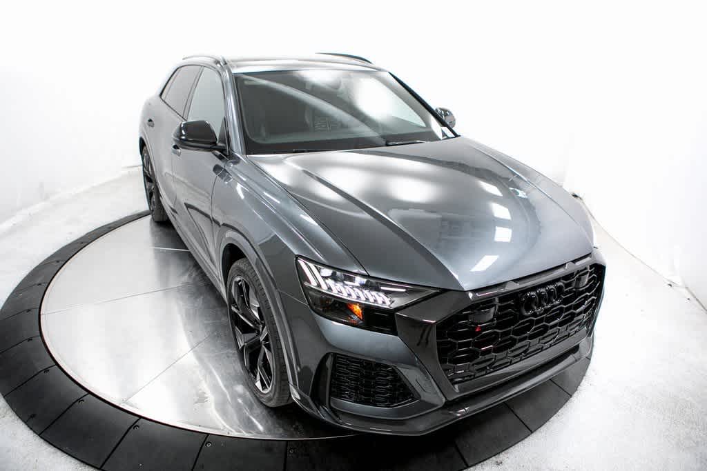 Thumbnail: 2023 Audi RS Q8 - 33