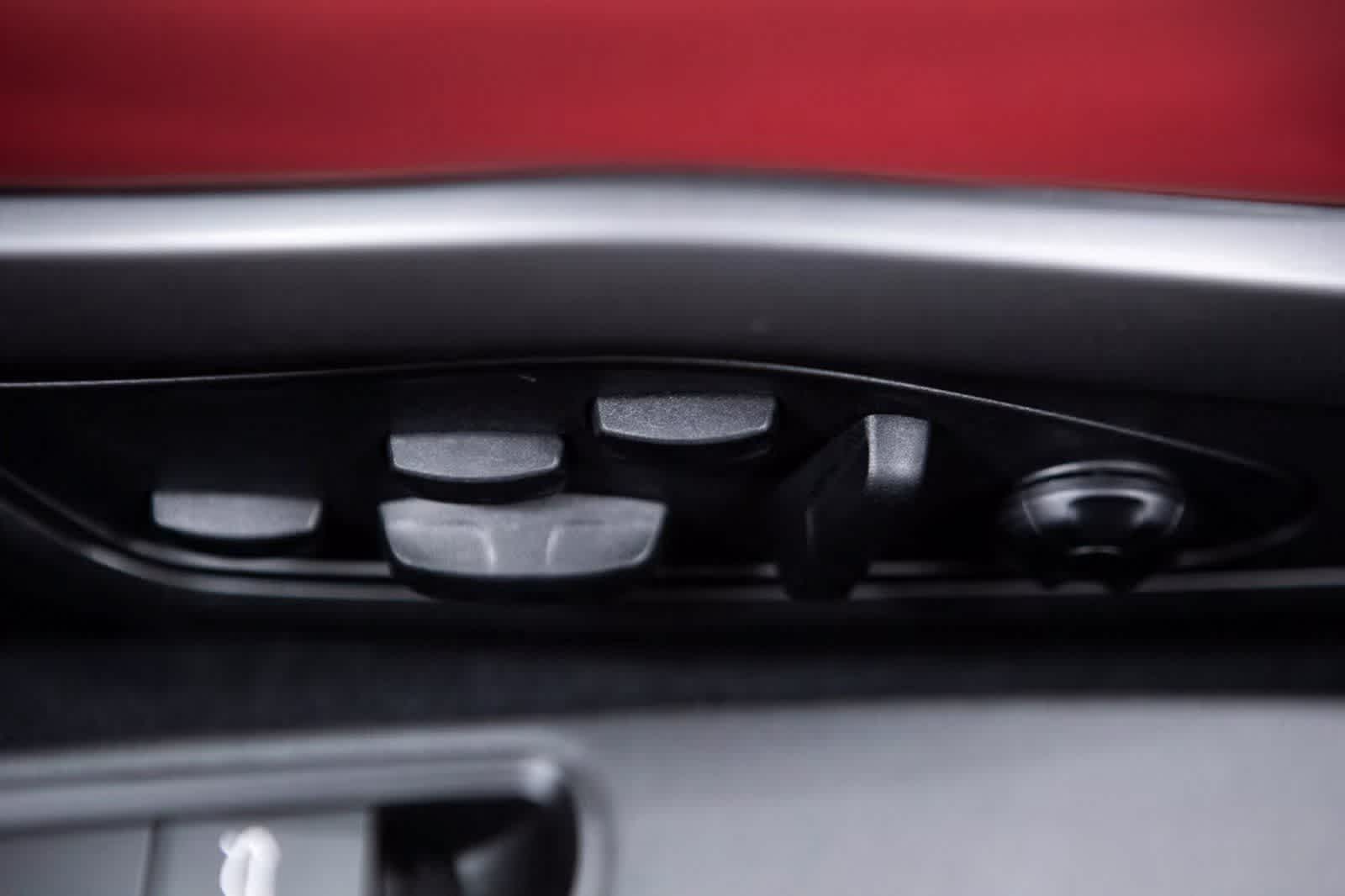 Thumbnail: 2024 Porsche 911 - 17