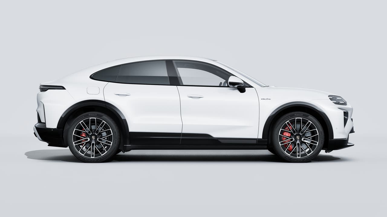 Thumbnail: 2026 Porsche  - 6