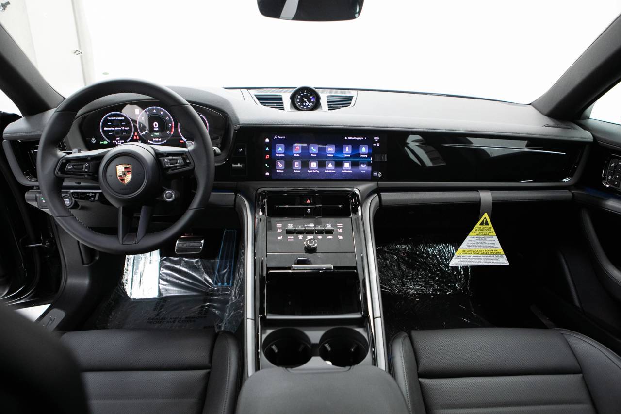 Thumbnail: 2026 Porsche Panamera - 20