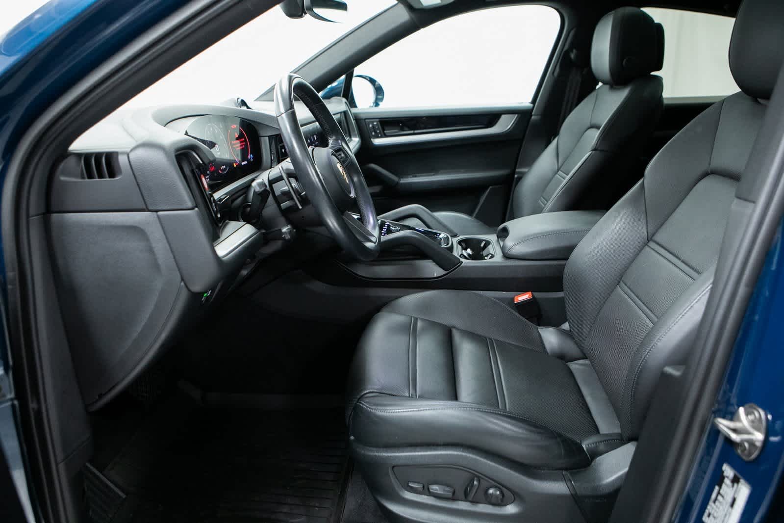 Thumbnail: 2024 Porsche Cayenne - 16