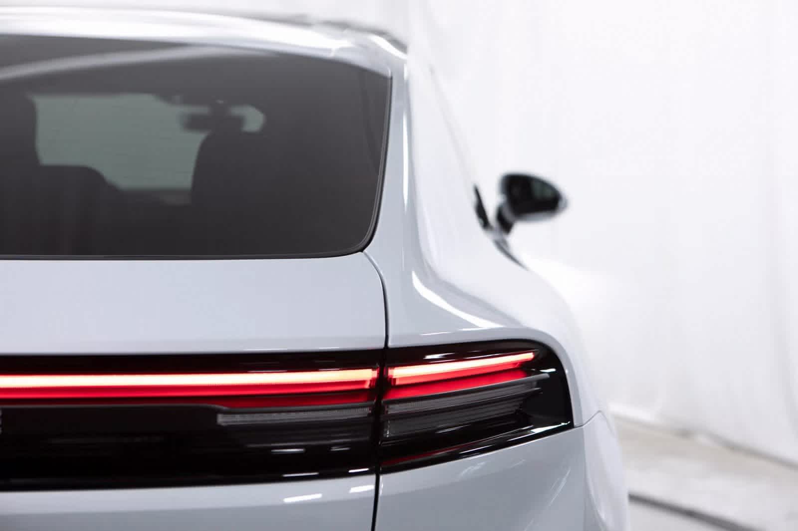 Thumbnail: 2025 Porsche Macan - 37