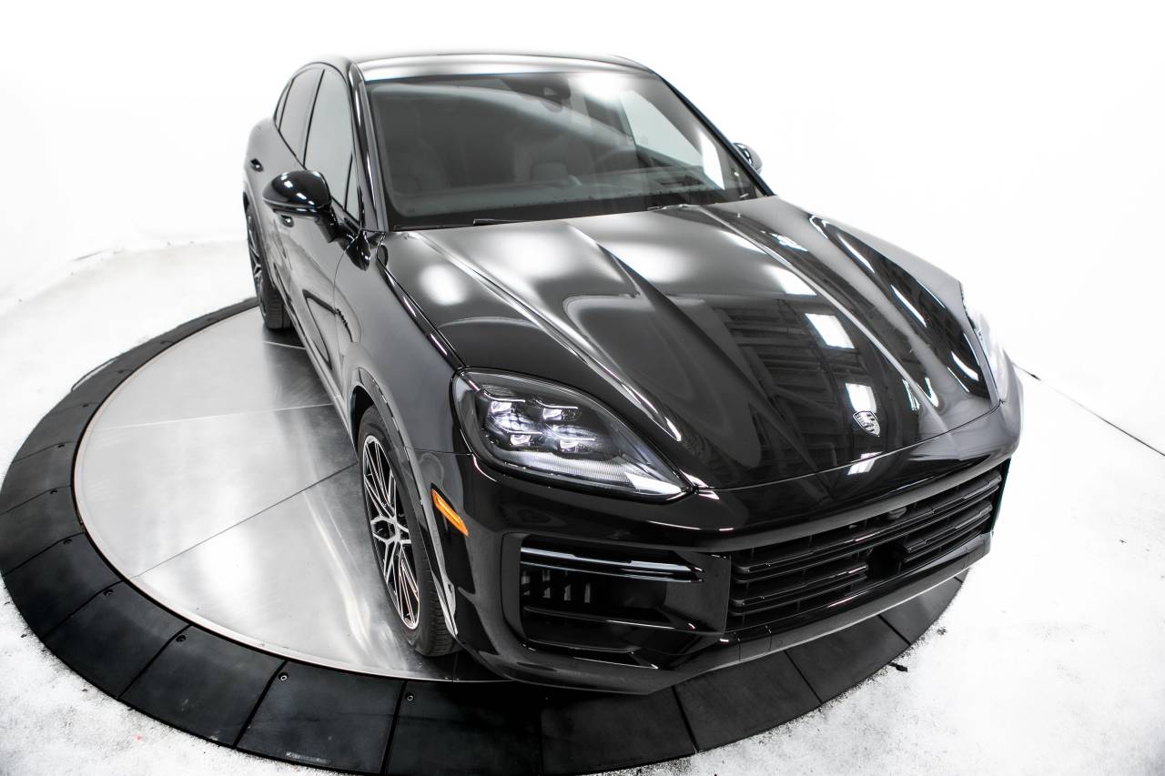 Thumbnail: 2025 Porsche  - 19